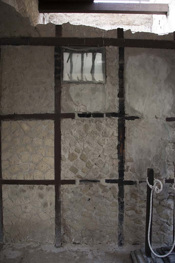 VI.21, Herculaneum. March 2019. Detail of wall in Opus craticium.
Foto Annette Haug, ERC Grant 681269 DÉCOR.